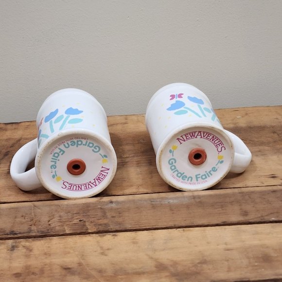 New Avenues garden faire large ceramic vintage salt & pepper shakers Floral - Picture 2 of 8